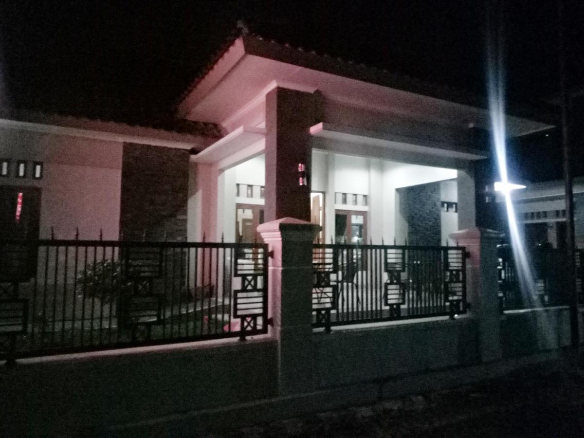 Wisma Andali Syariah Near Rsud Cideres Majalengka Eksteriør bilde