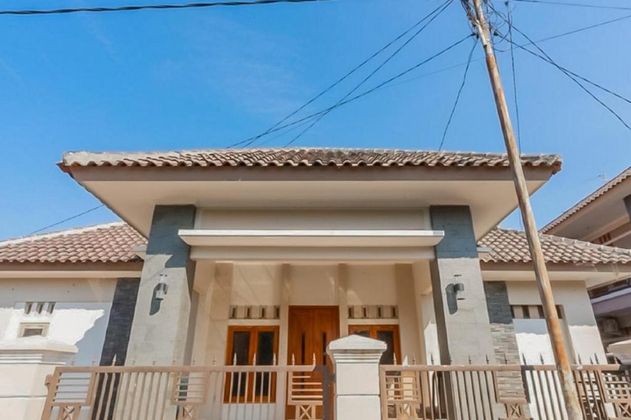 Wisma Andali Syariah Near Rsud Cideres Majalengka Eksteriør bilde
